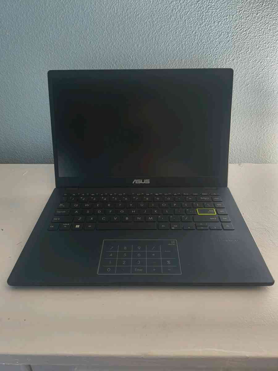 ASUS 14in FHD Laptop 4GB RAM 128GB SSD