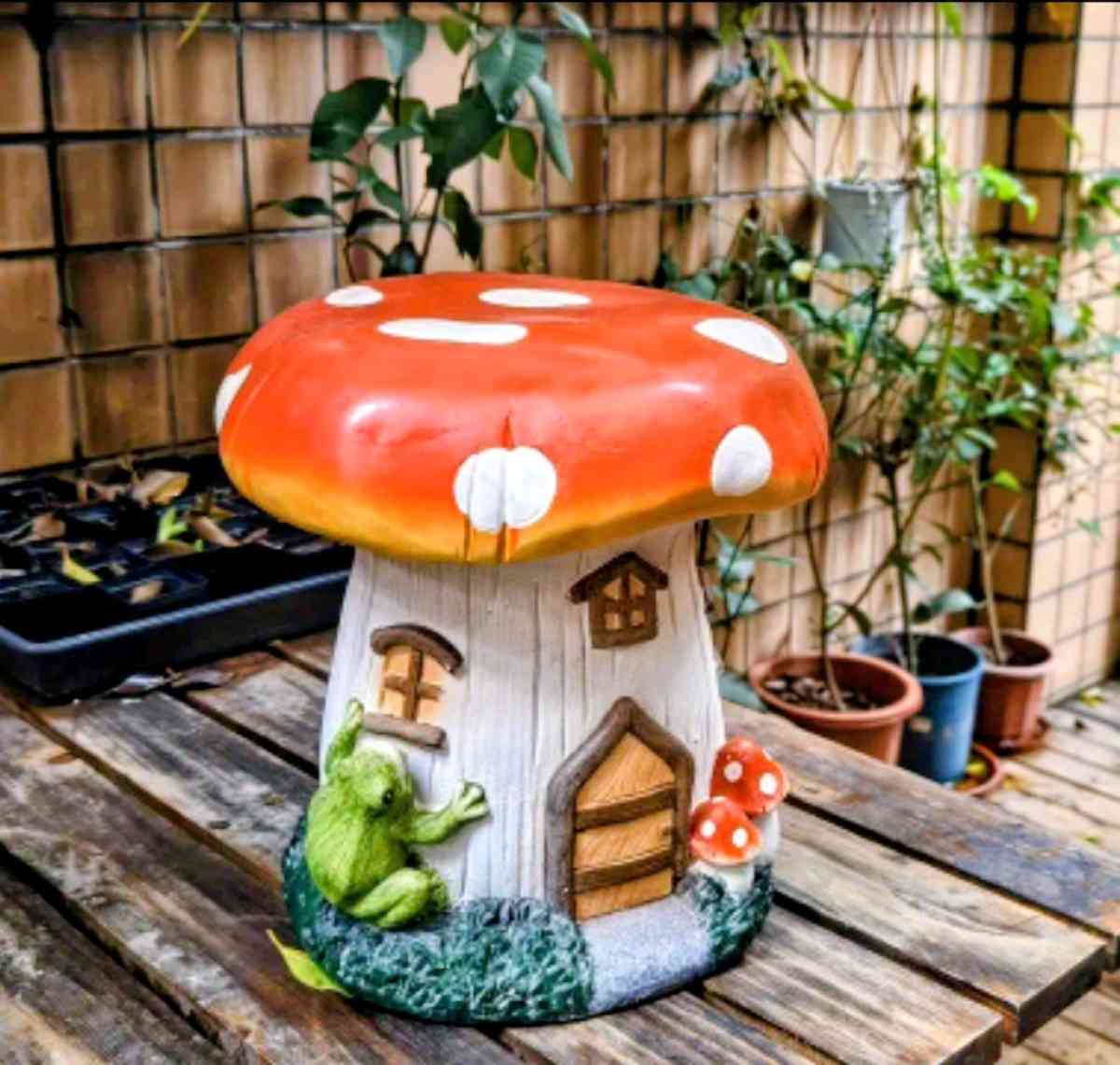 Mushroom with Fairy Forest base