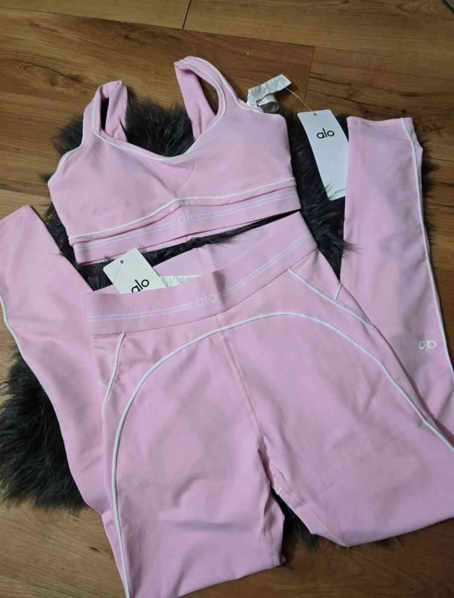 ALO Yoga Pink TwoPiece Set