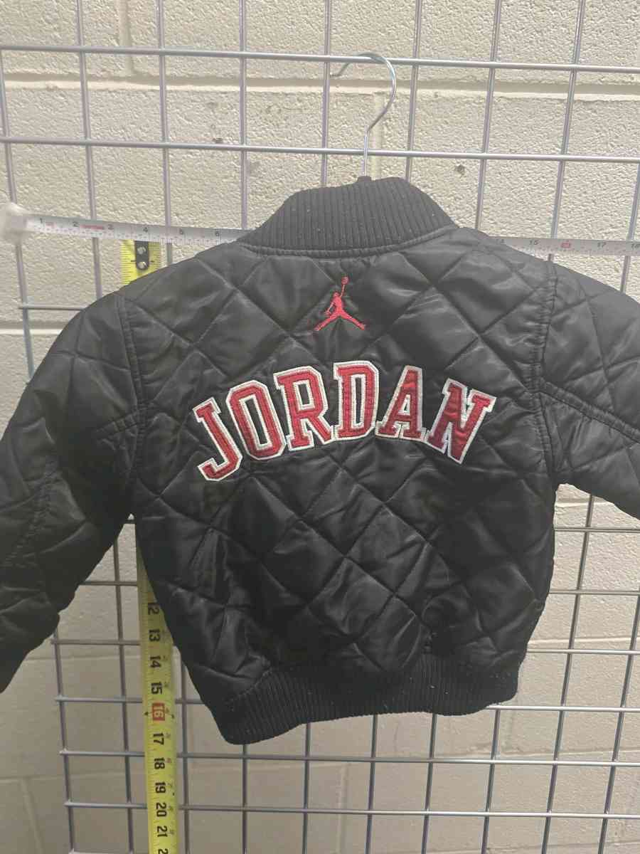 kids jordan JACKET size xs