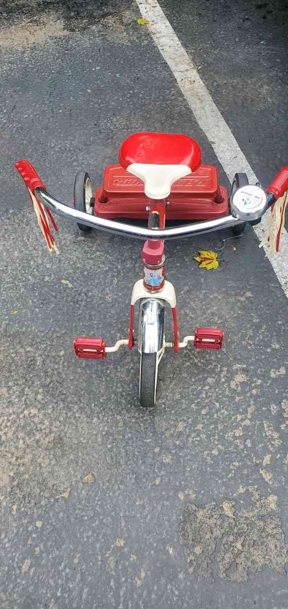 Radio flyer trike