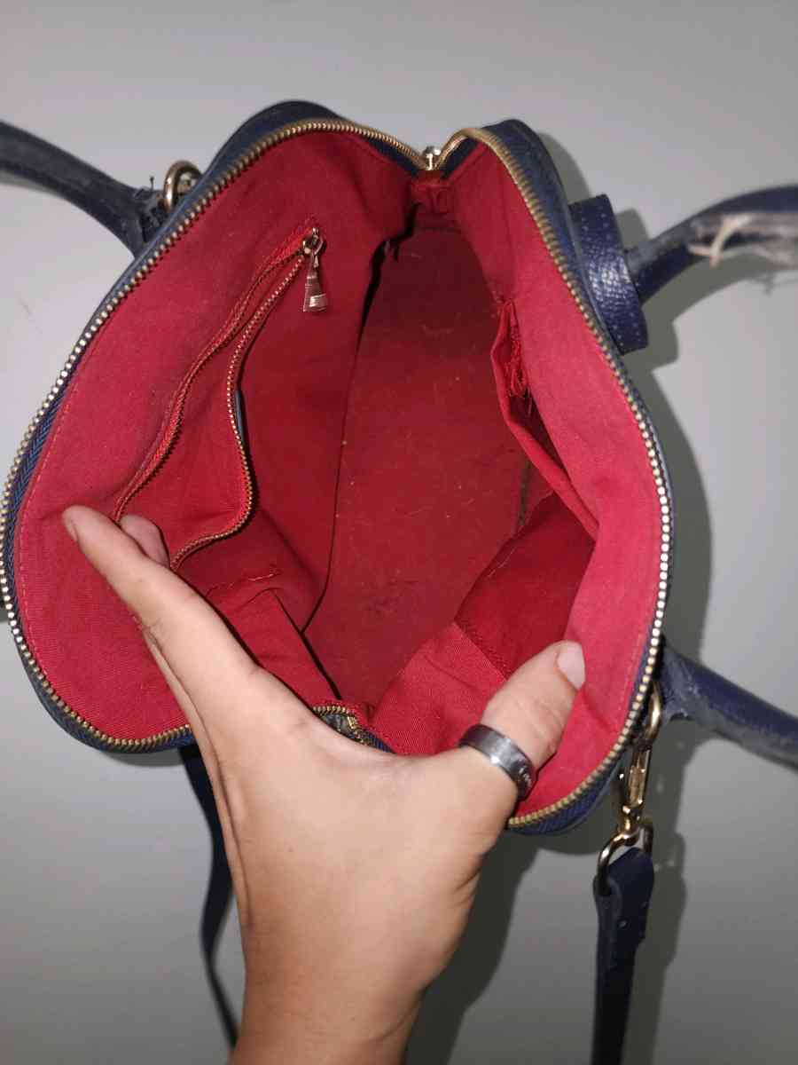 navey blue crossbody bag