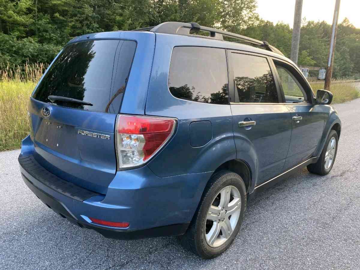 2009 Subaru Forester X Sport 201k clean title needs nothing