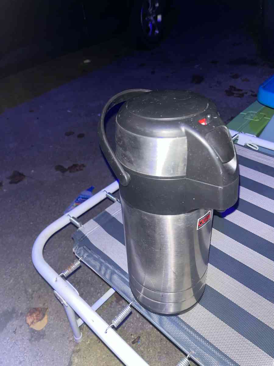 OGGI Coffee Tea Push Dispenser Carafe