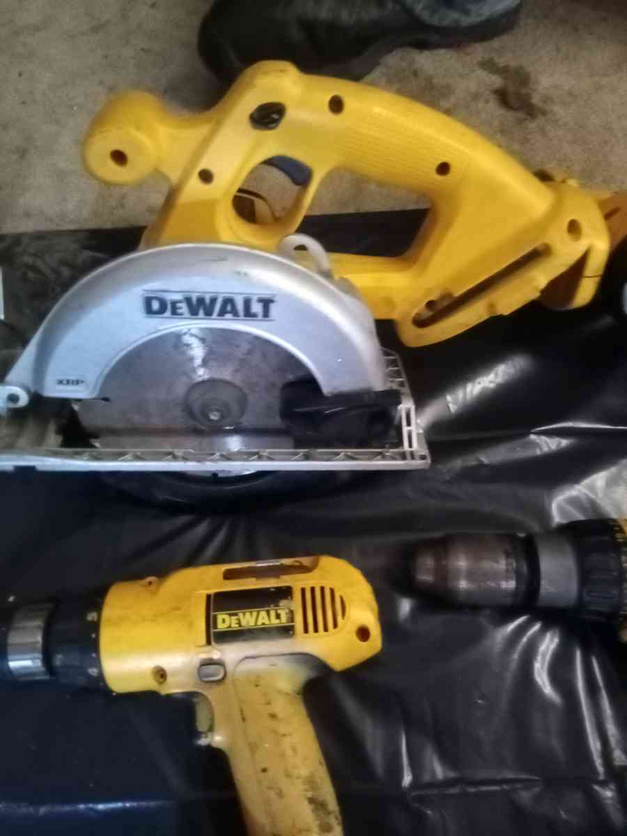 DeWalt power tool bundle