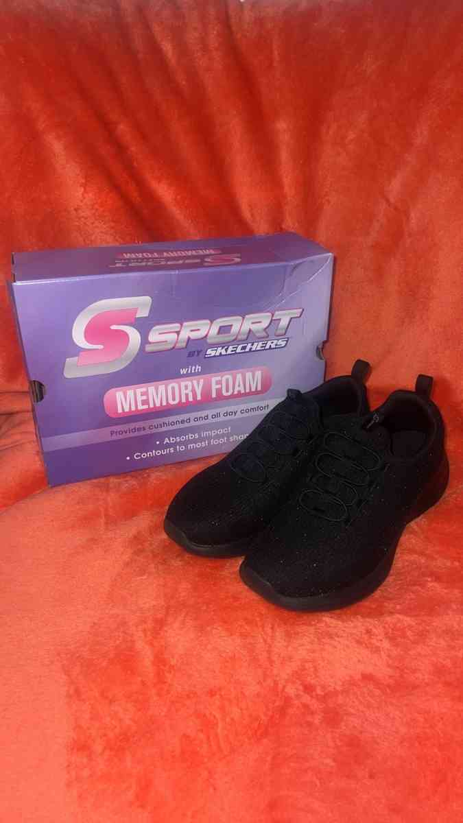 New In Box Skechers Sport black with memory foam womens size