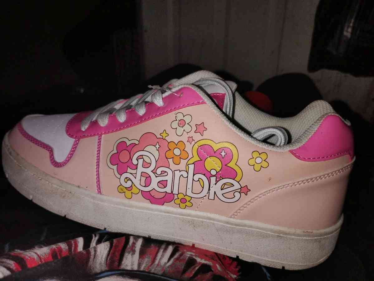 Size 11 Barbie Forces