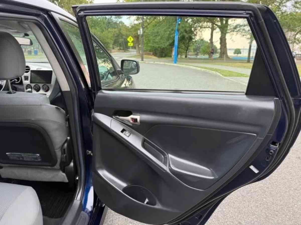 TOYOTA MATRIX S SPORT WAGON 4D