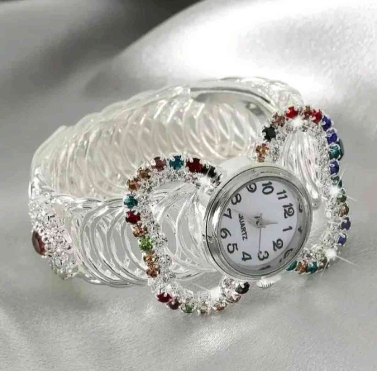 Boho Round Quartz Watches Colorful Rhinestone Stretch Bangle