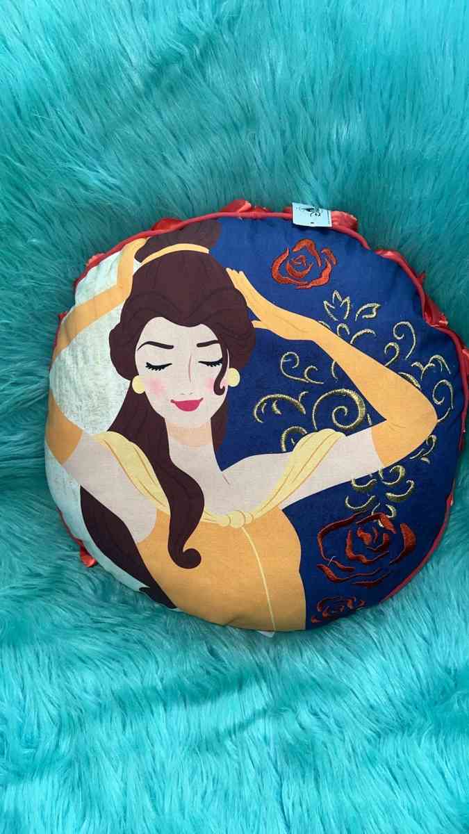 NWT Disney Princess Throw Blanket And Pillow Set