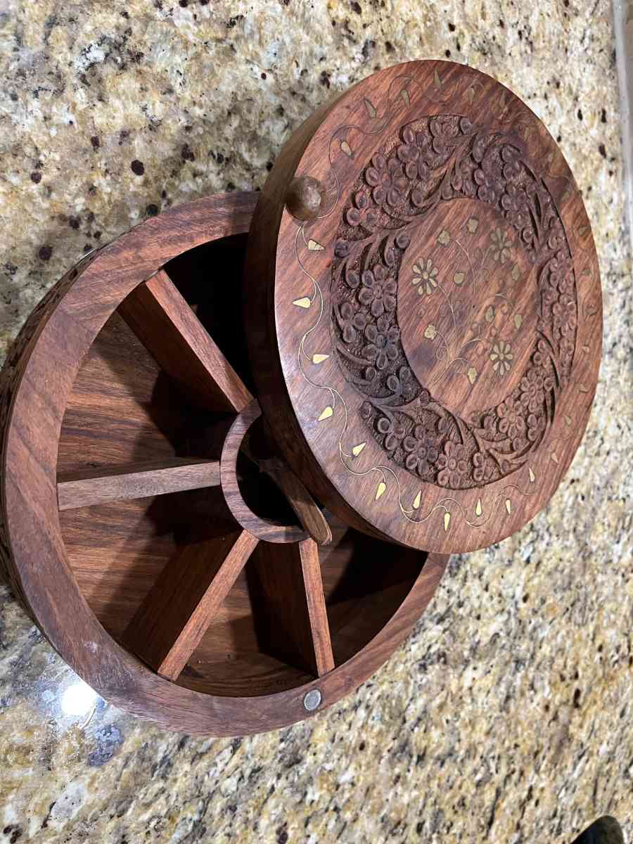 kitchen spice box 2 containers and lucky charm lunch box