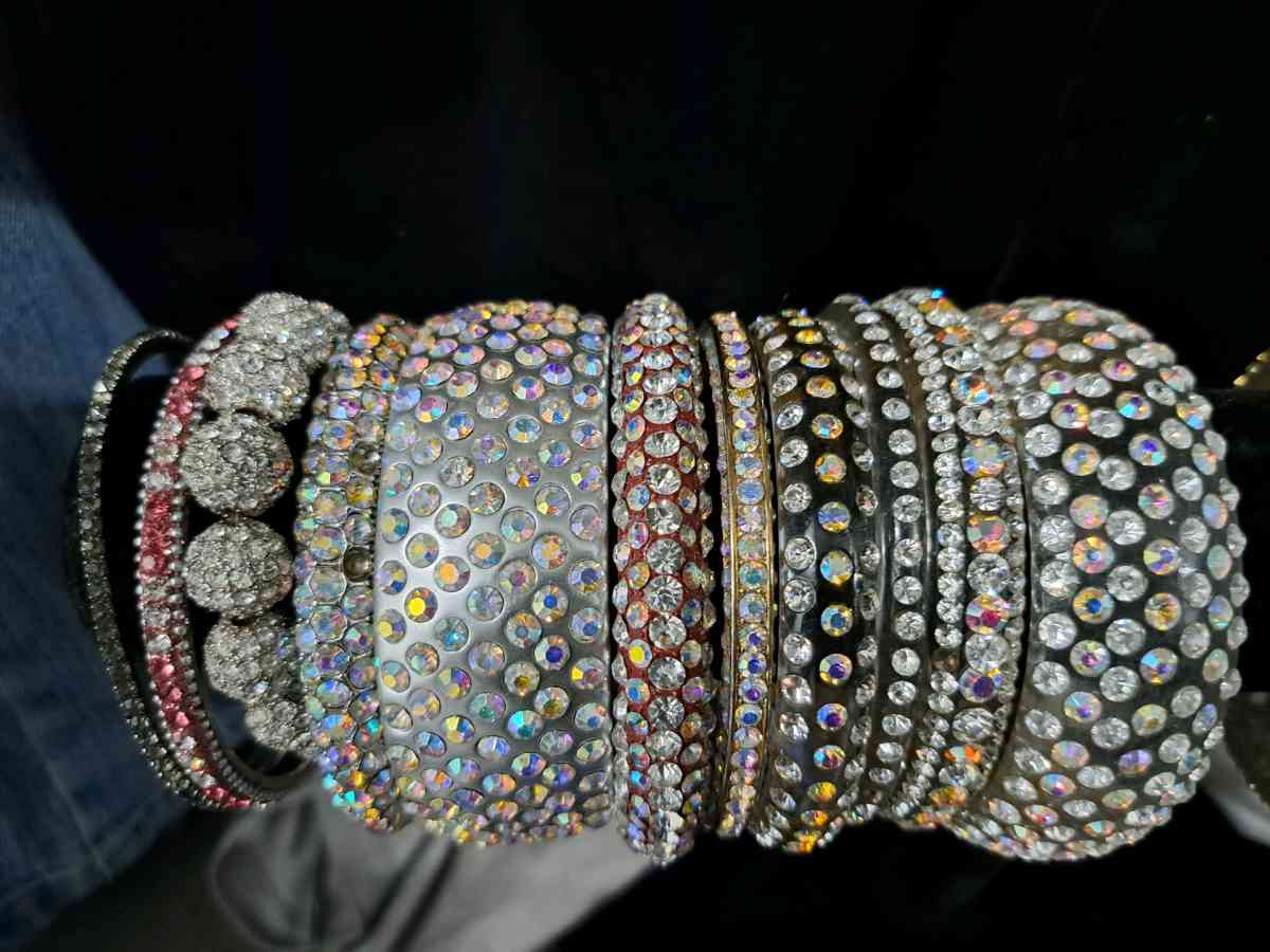 costume Jewelry Bracelets