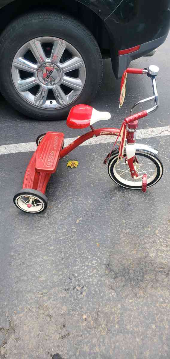Radio flyer trike