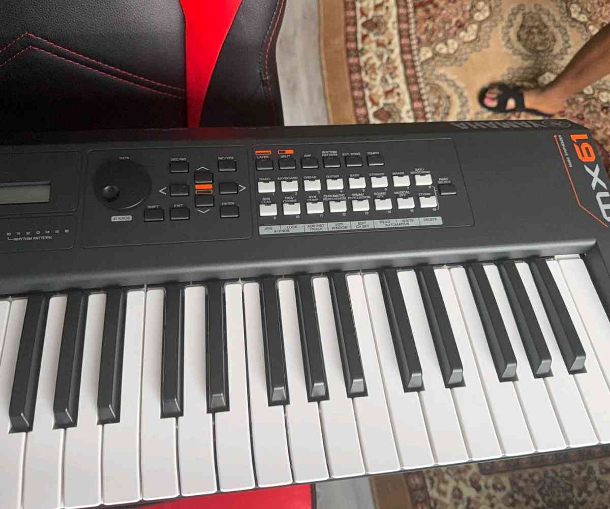 Yamaha mx61 with a bag