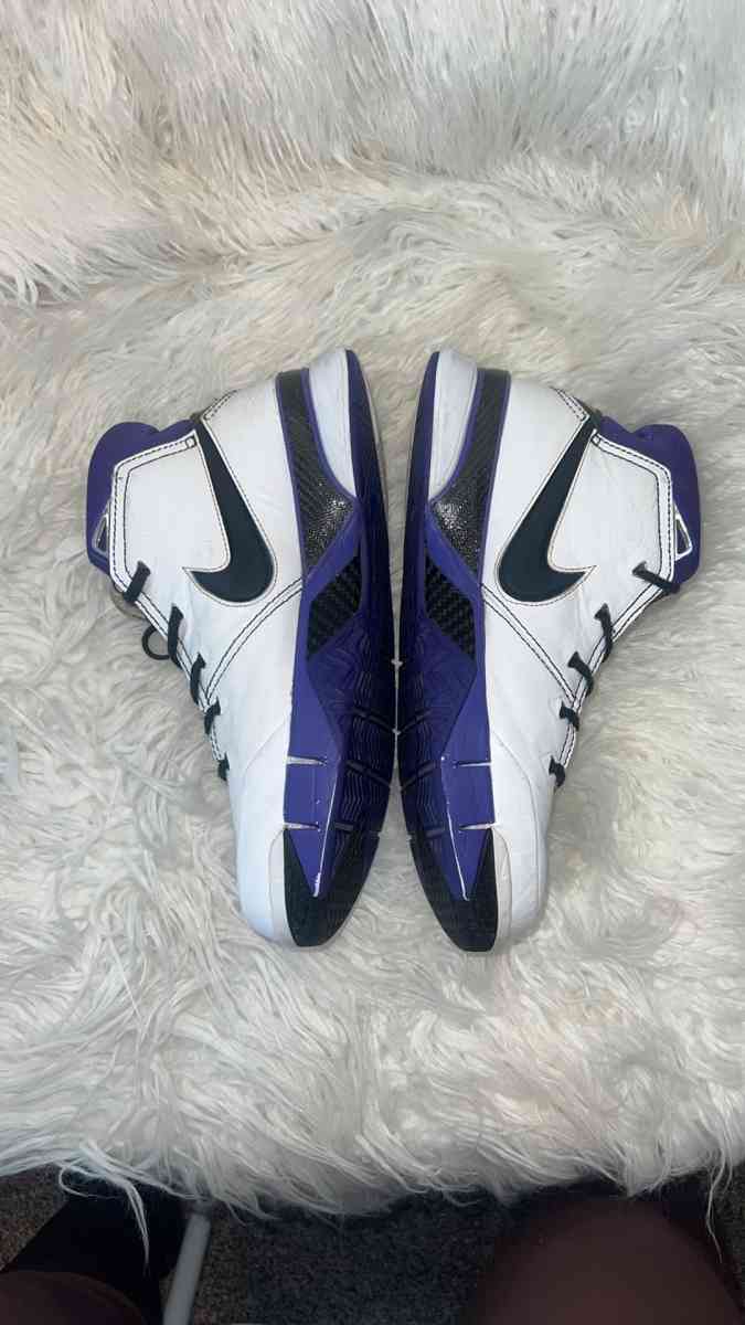 Size 10  Nike Zoom Kobe 1 Protro 2019 81 Points AQ2728105