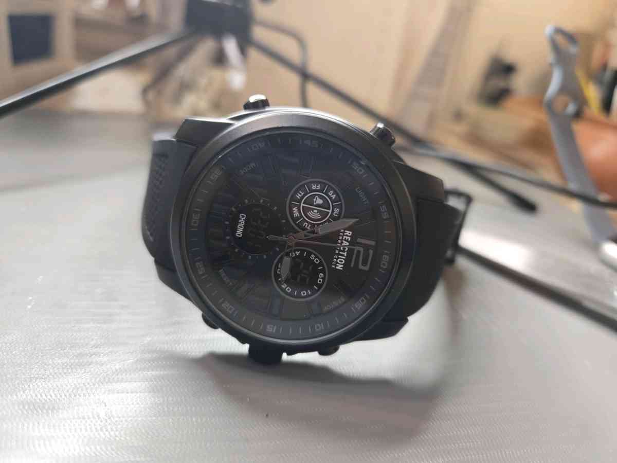 Kenneth Cole Black Reaction Mens watch