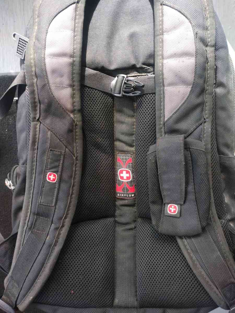 Backpack Swiss Gear Airflow Black Multi Compartments Lap Pad