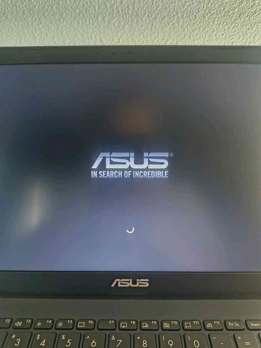 ASUS 14in FHD Laptop 4GB RAM 128GB SSD