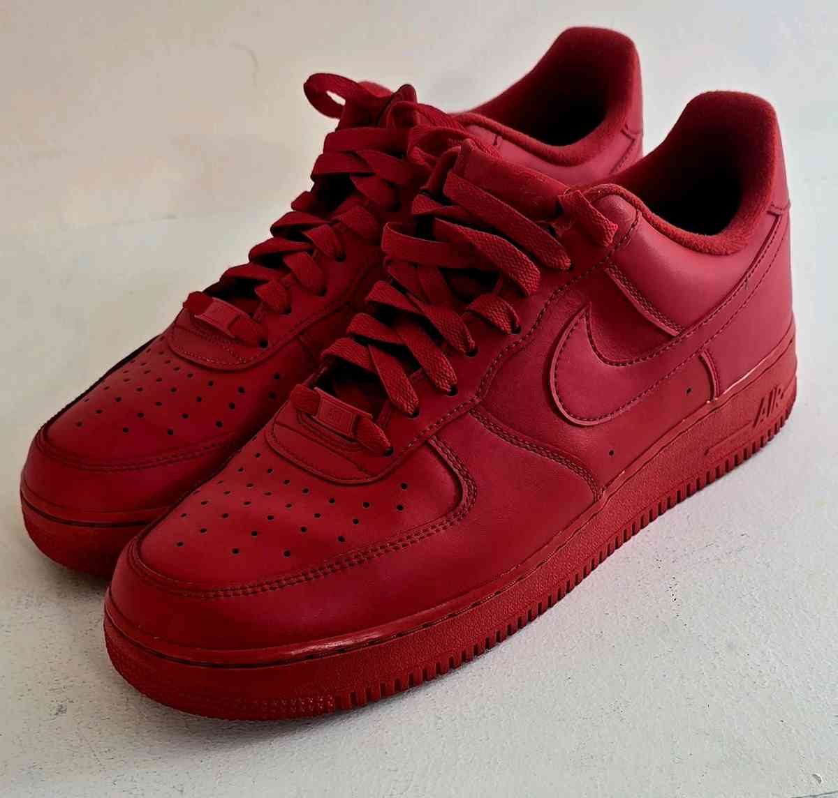 Nike Air Force 1 Low Mens Sneaker Triple Red Size 11