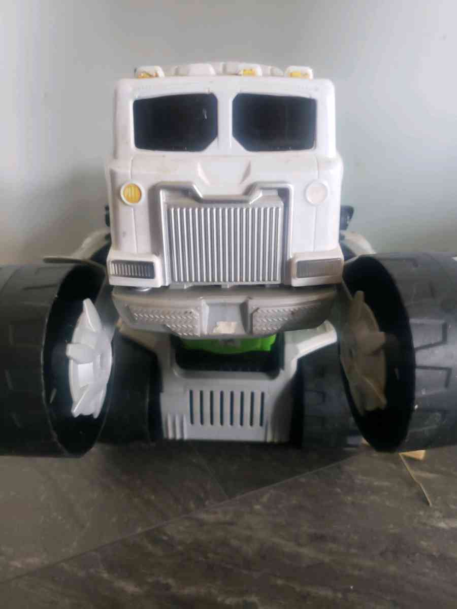 talking trash truck robot