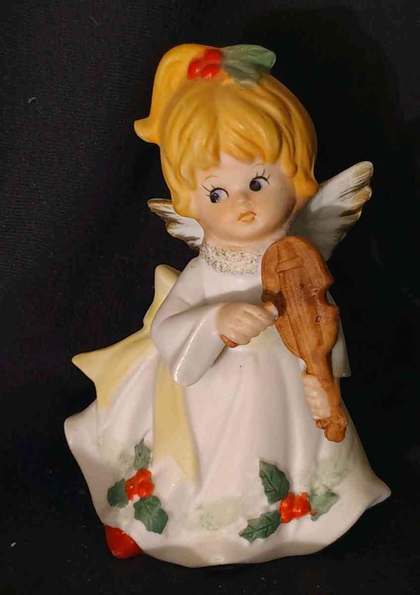 vintage Angel Playing Violin