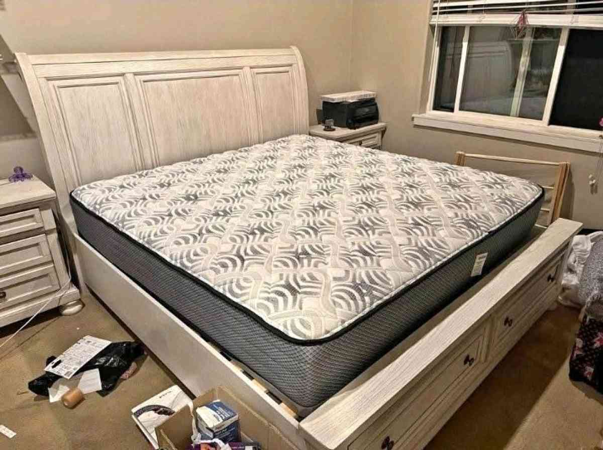 Ashley 7piece Bedroom set