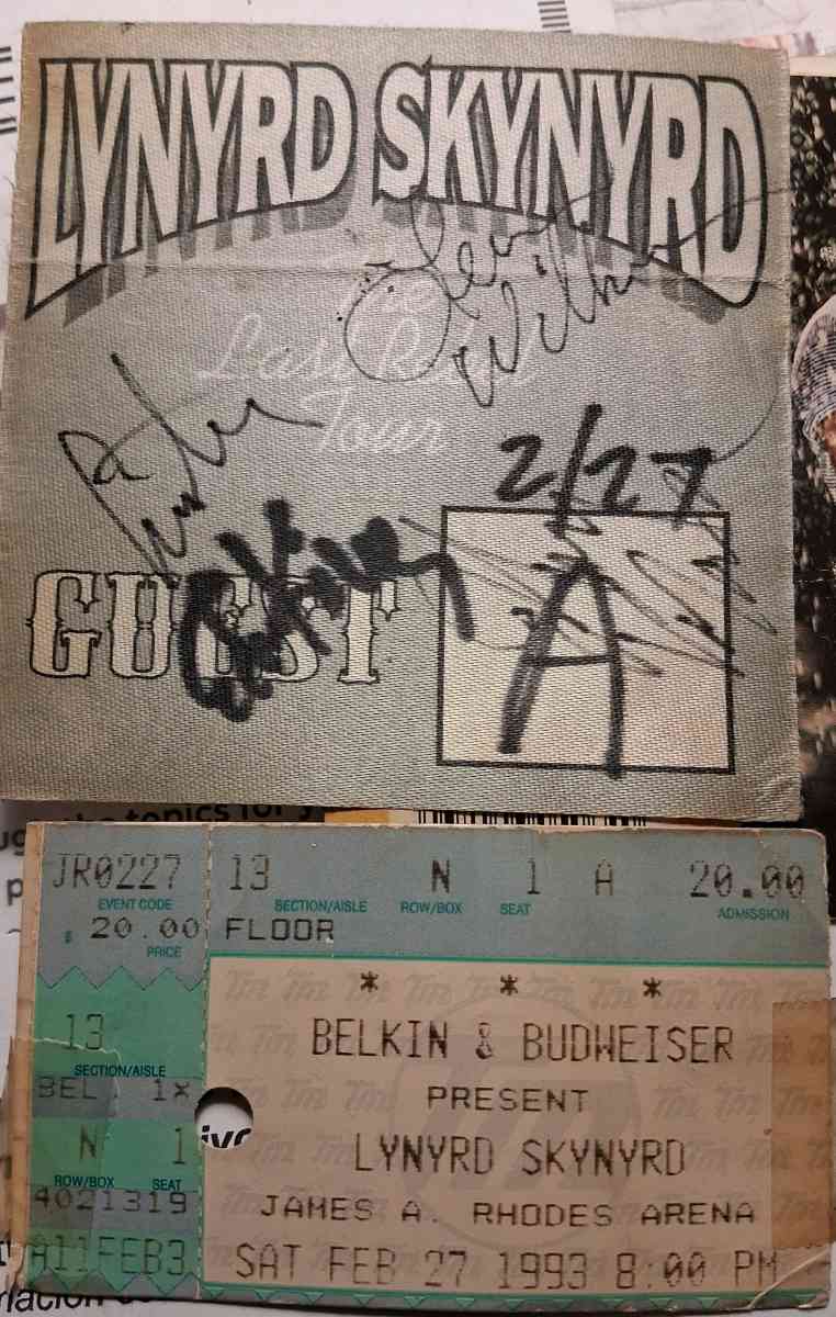 Lynyrd Skynrd autographs