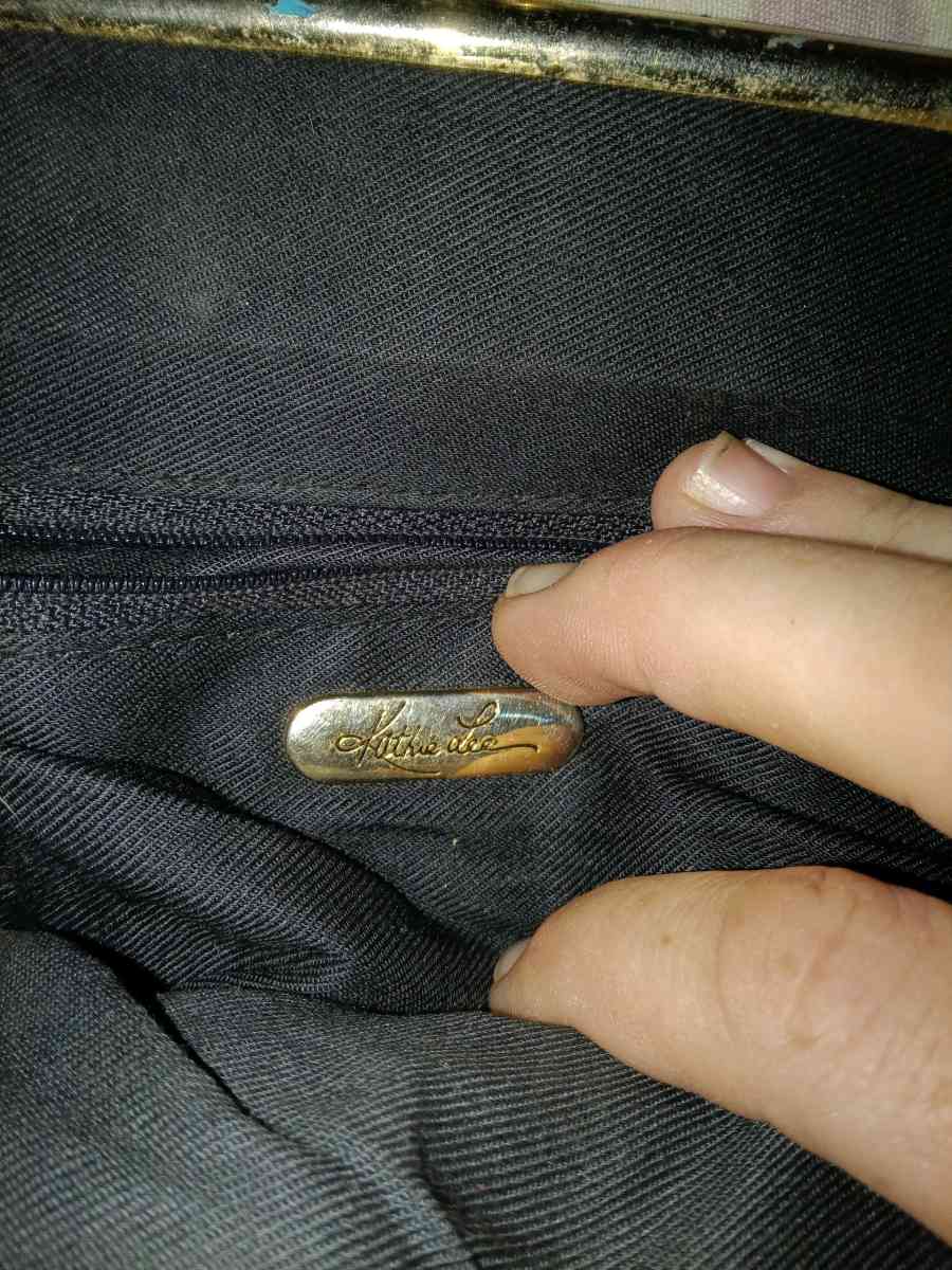 vintage Kathy Lee collection clutch bag