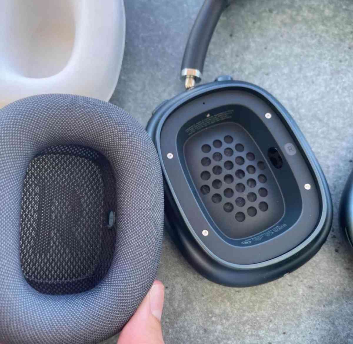 BRAND NEW apple AirPod max black
