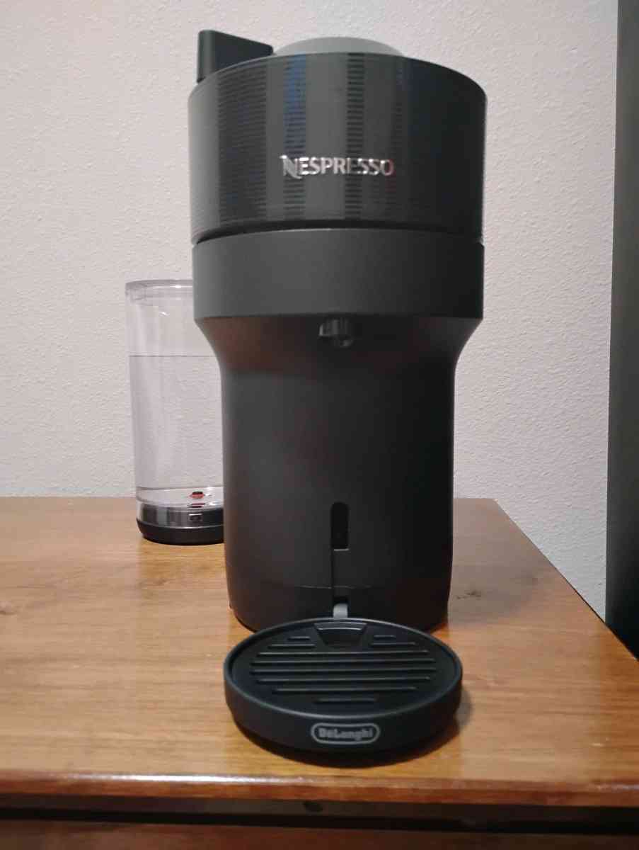 Nespresso Vertuo pop with Nespresso aeroccino3 frother