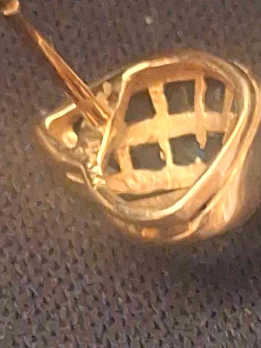 14 K earrings