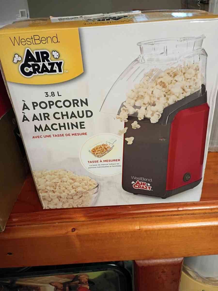 West bend Air Crazy 4 Qt Hot Air Popcorn Machine Never Used