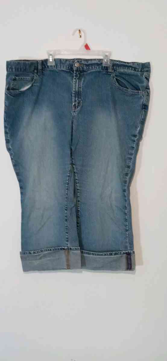 Womens Plus Size Denim Capris Old Navy