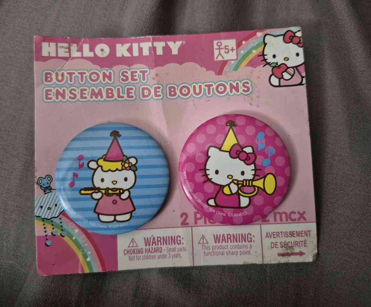 HELLO KITTY BEST FRIENDS BUTTON PIN SET