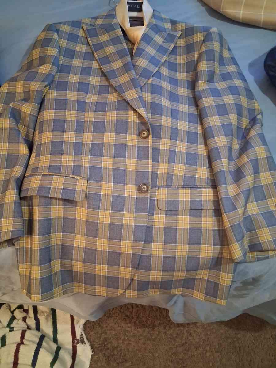 Mens Designer Suits 3 pc size 42