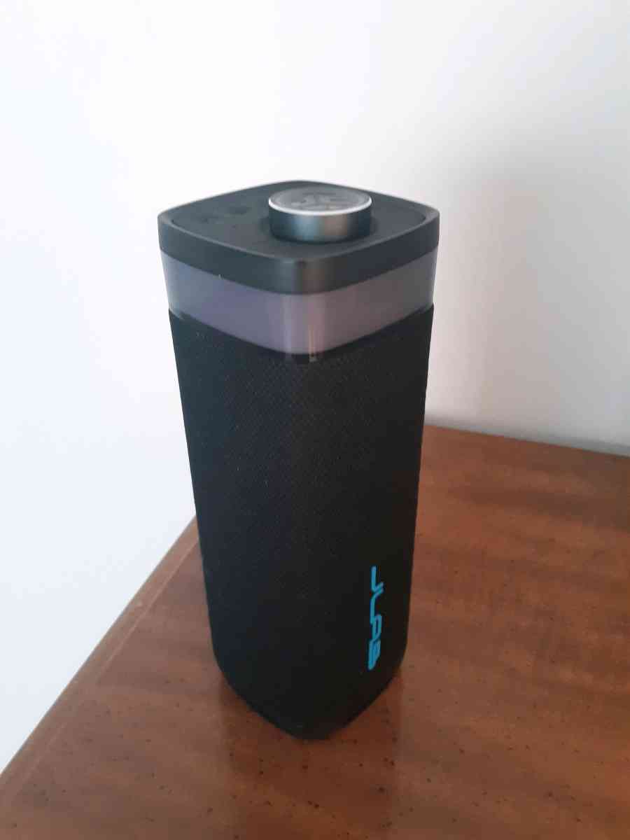 Bluetooth portable speaker