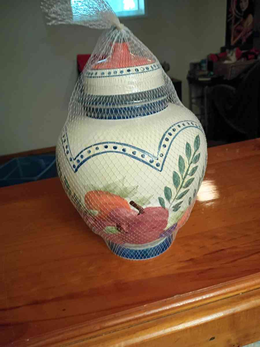 Vintage Biscotti Ceramic Jar And Vase Never Opened