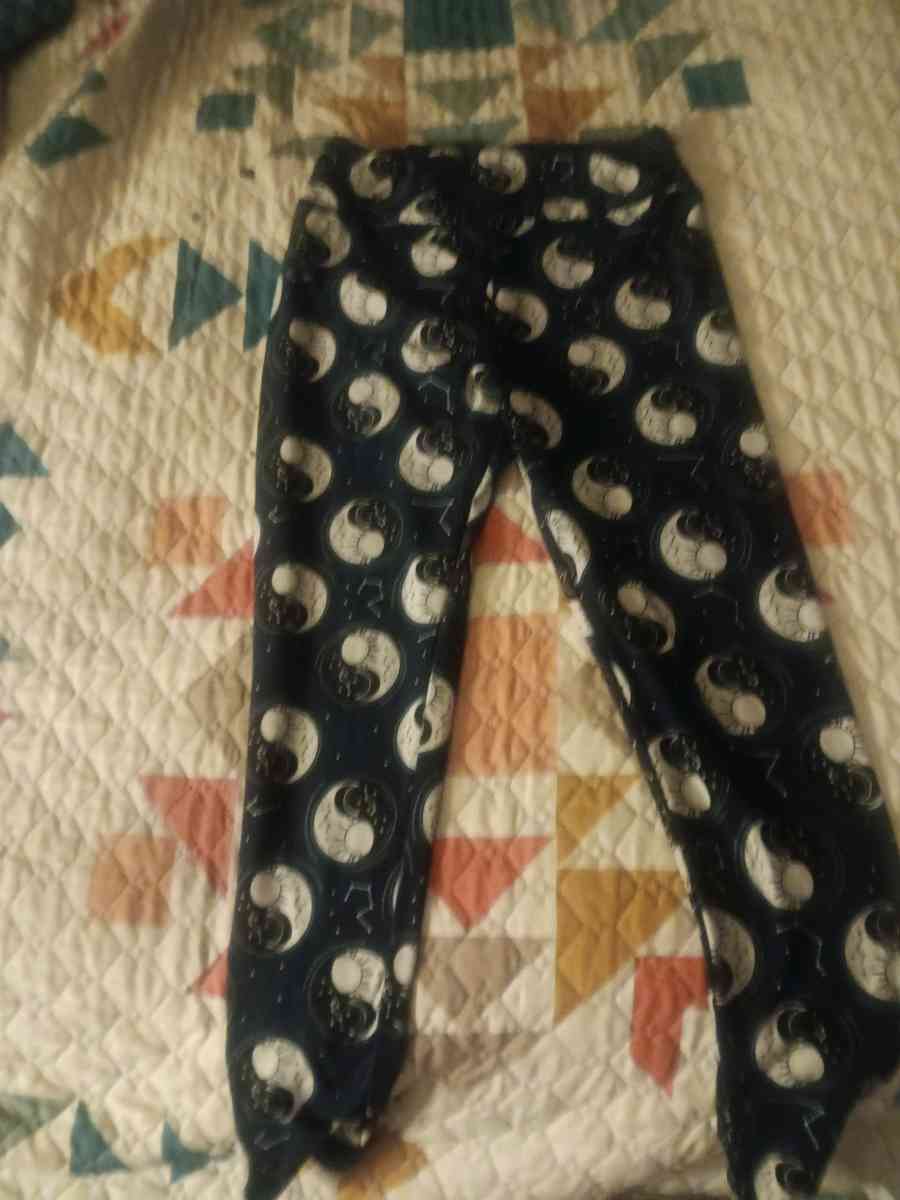 LuLaRoe leggings Yin Yang pattern on black background