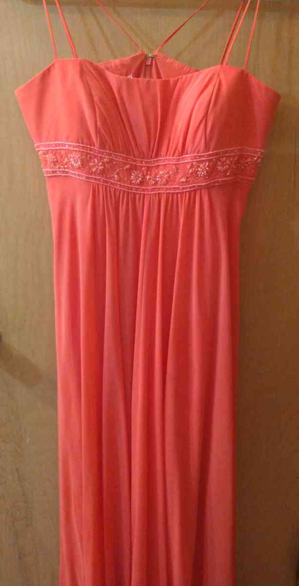davids bridal coral stunning dress size 8