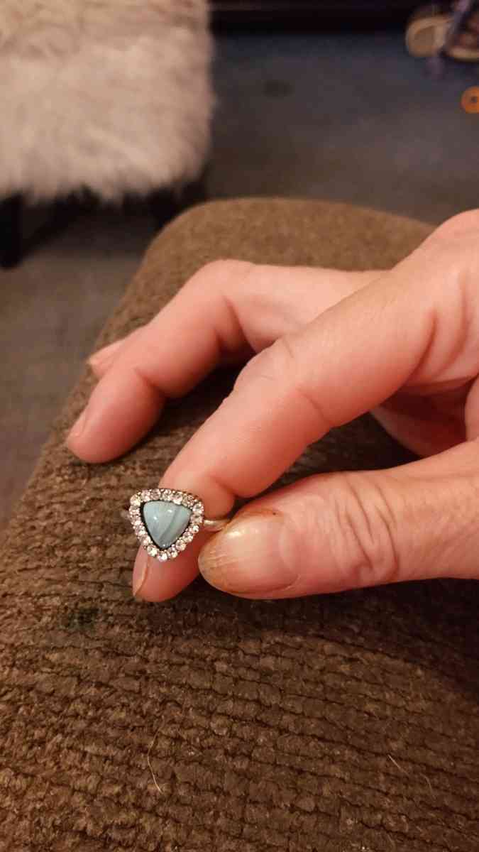 vintage clip on earrings and turquoise ring size 7