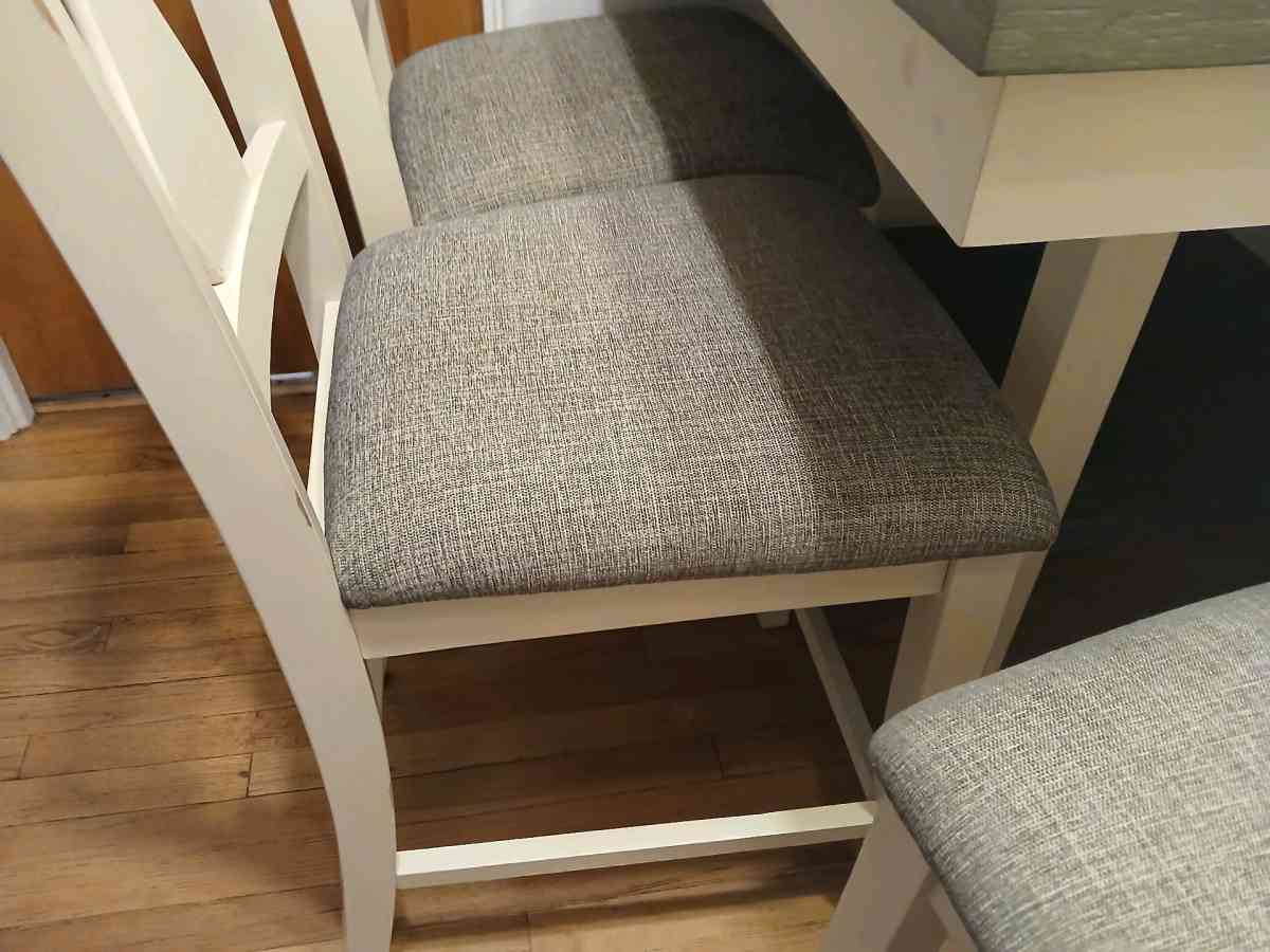 kitchen table 4 chairs