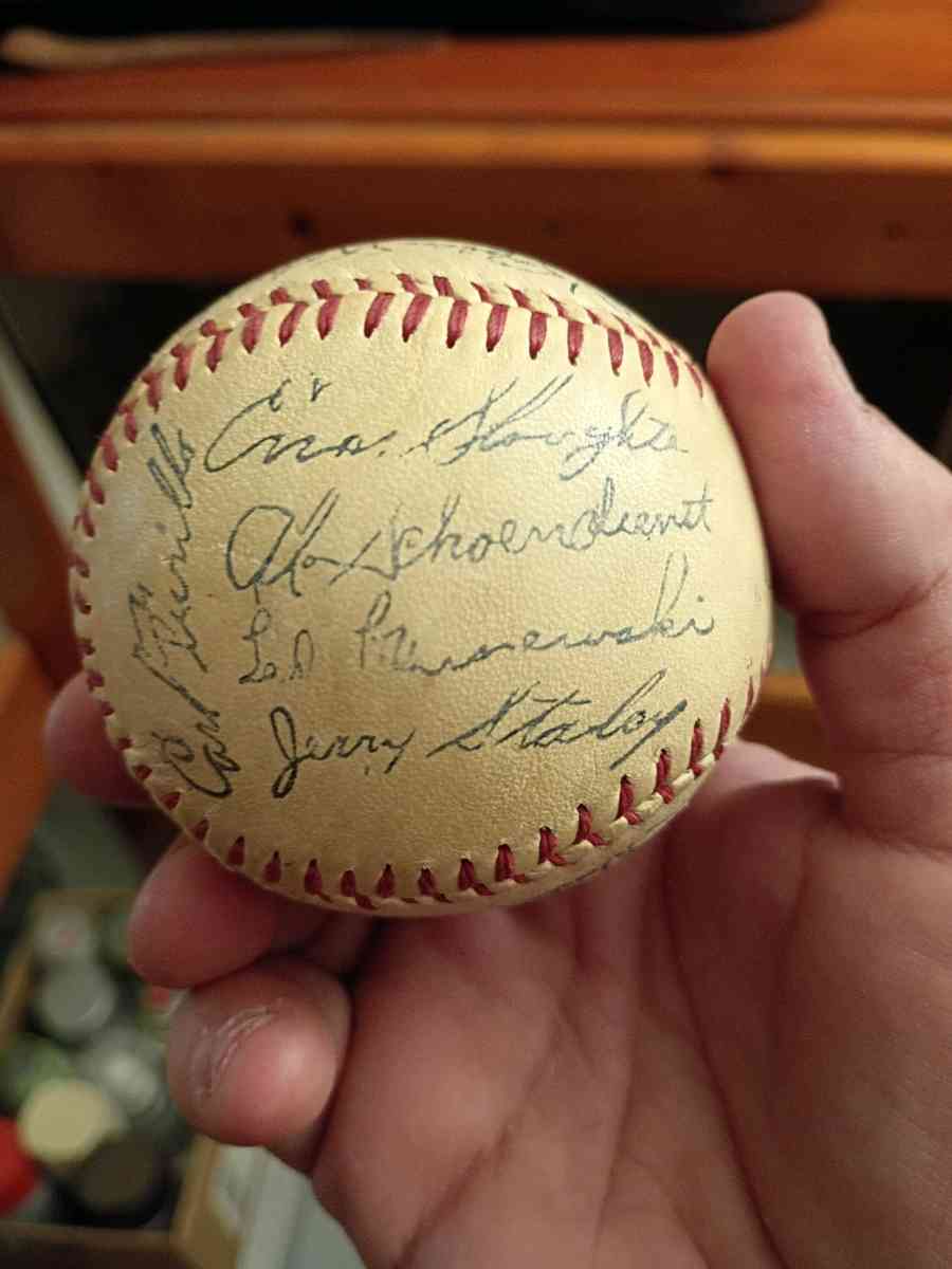 Autograph Ball