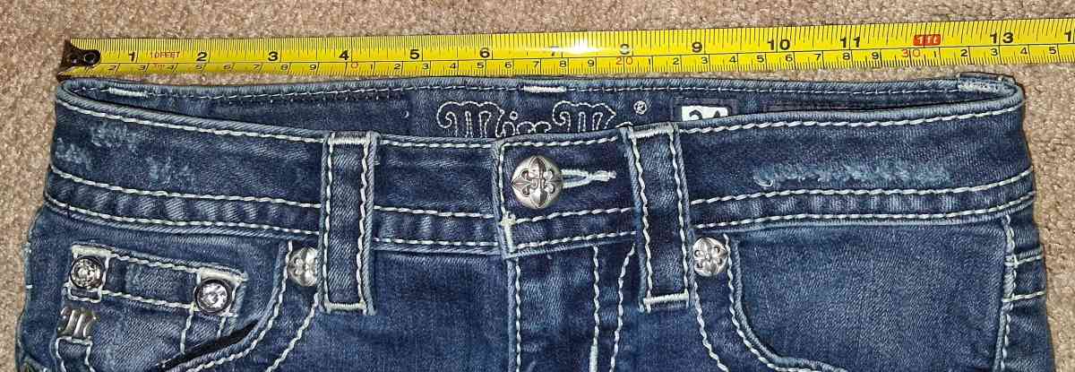 MISS ME SKINNY DENIM JEANS WITH EMBROIDED FEATHERS SIZE 24