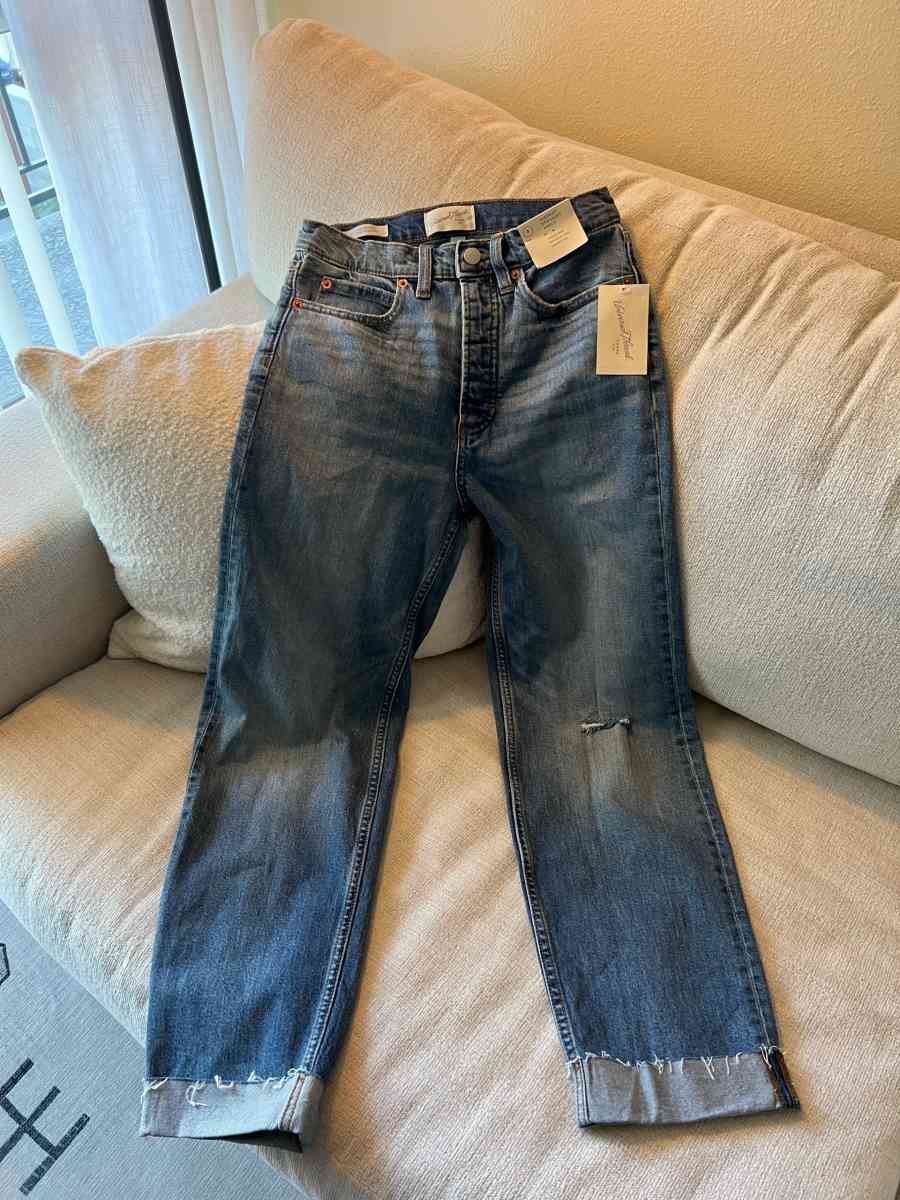 New women jeans size 4 Pantalon de mujer nuevo