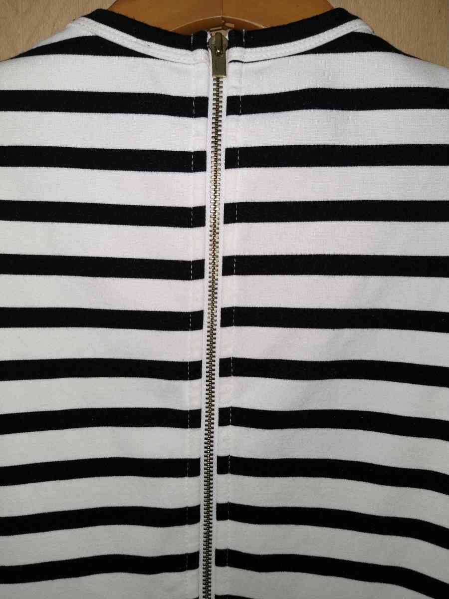 This Express Black  White Striped Bodycon Dress in size 0 is