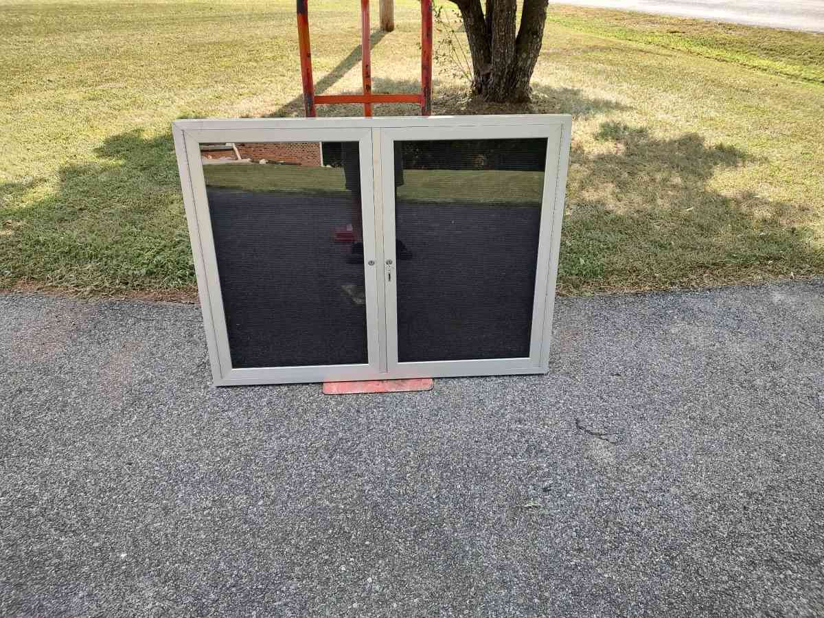 wall case display with letters and keys  for a Business