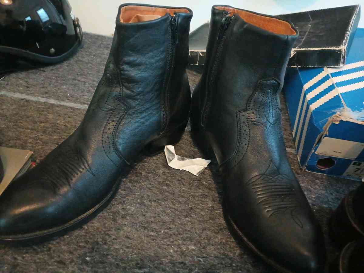 Big fall and end of summer sneakers shoes and boots sale