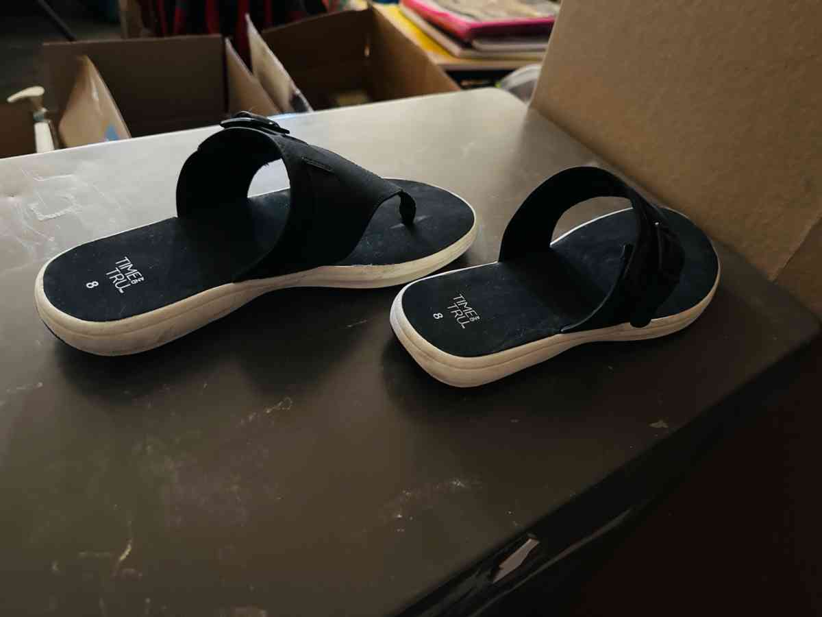 size 8 sandals