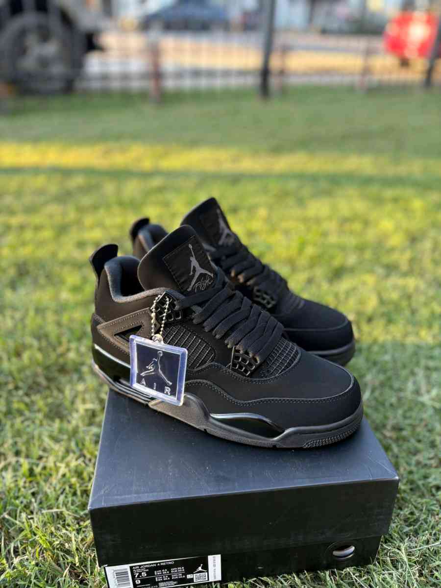 Jordan 4 Retro Black Cat 2025