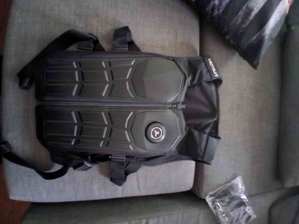 Bhaptics VR Tactsuit Pro and Sleeves FPS Bundle